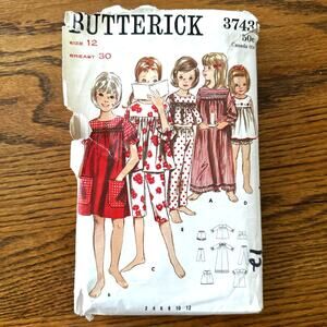 Vintage 1960s Butterick 3743 Sewing Pattern Womens XS Pajamas Set COMPLETE